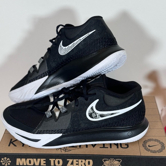 NIB Nike Kyrie Flytrap 6 'Black White' DM1125-001 - Picture 2 of 7